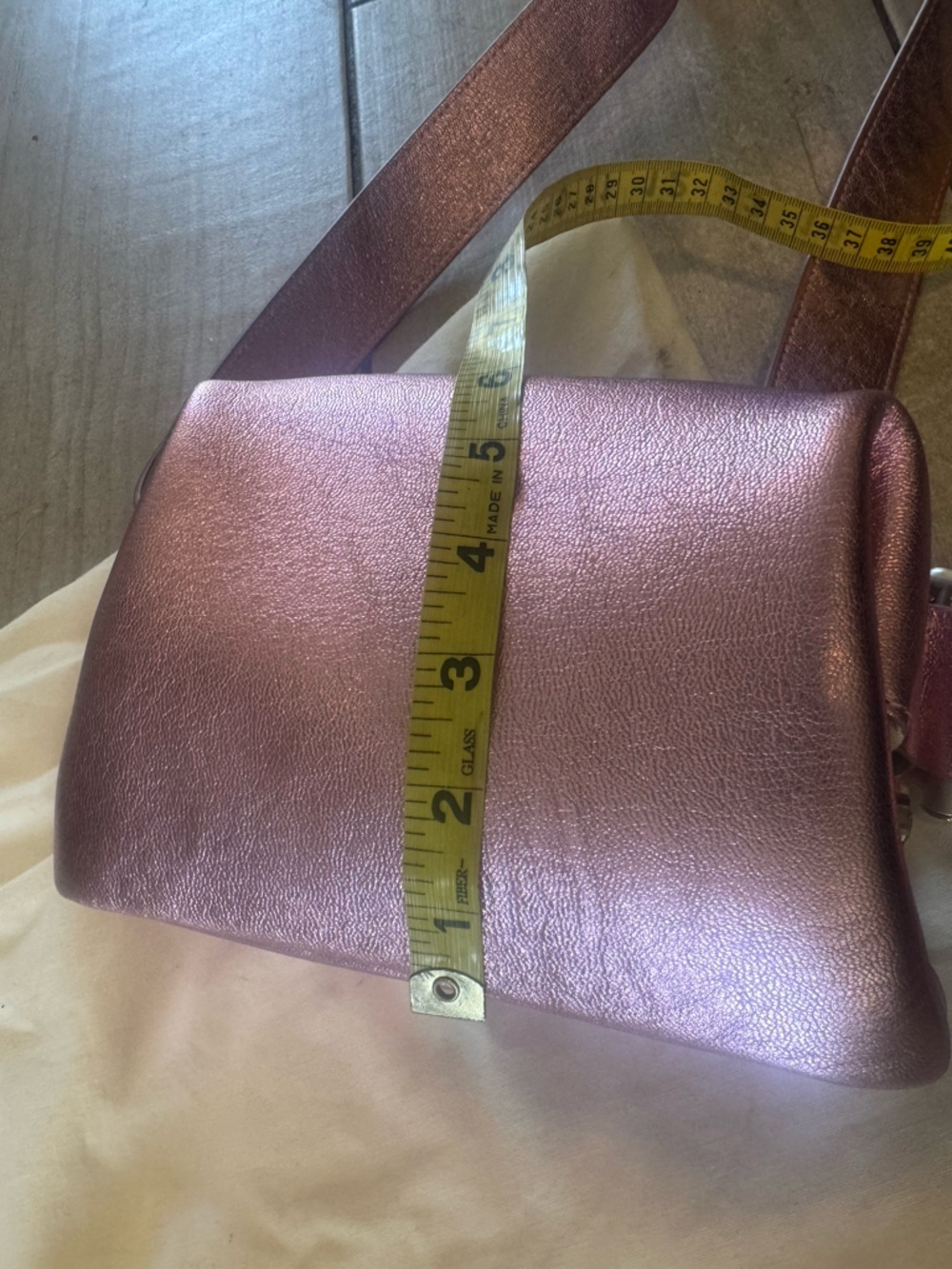 Osoi brot Crossbody bag Metallic Pink Leather - Picture 6 of 13